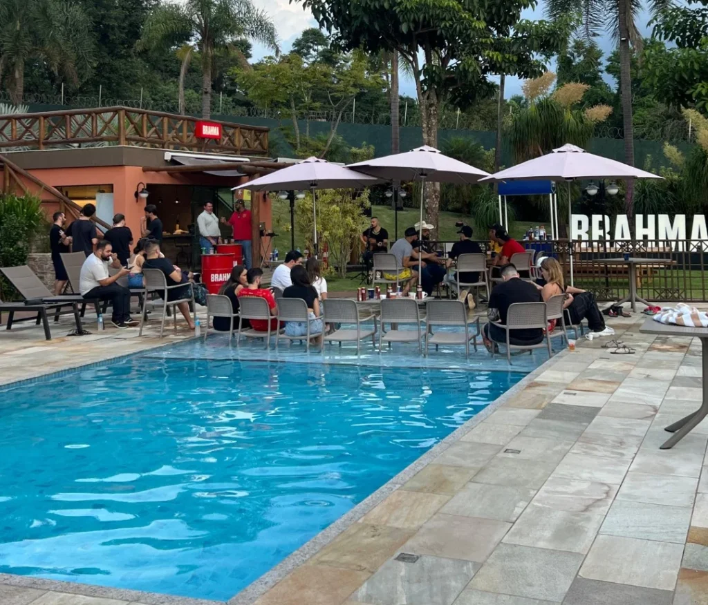 Corporativo, Piscina
