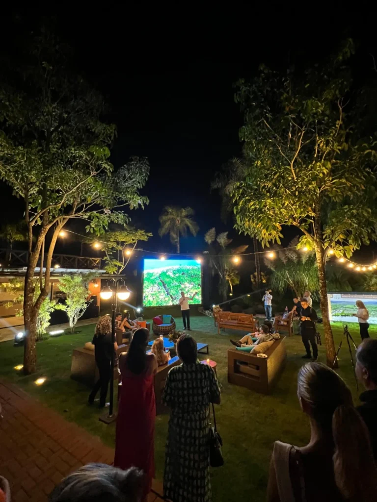 Corporativo, Estrutura